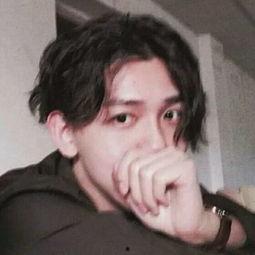 娱乐吃瓜头像男真人图片,从吃瓜头像到真人风采的华丽转身